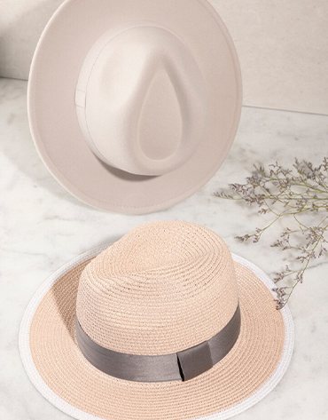Hats & accessories